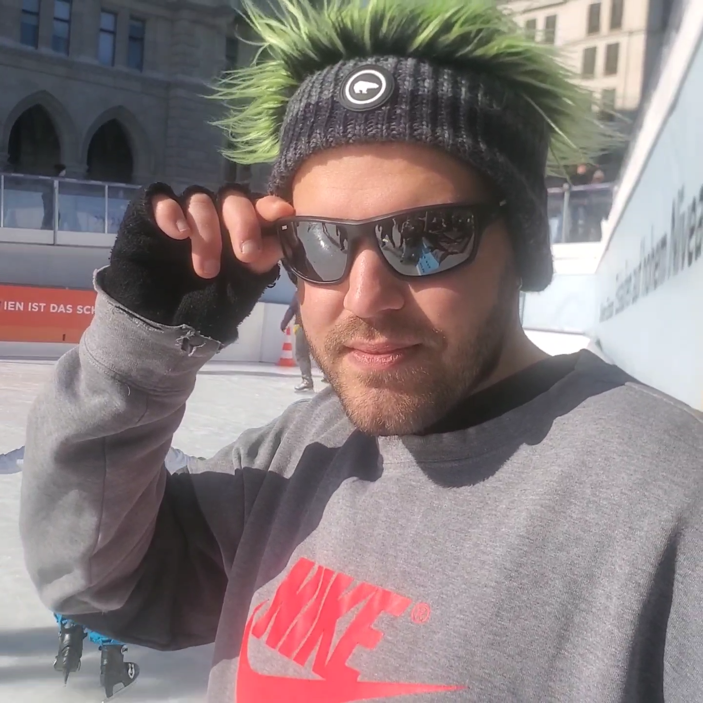 Main Image